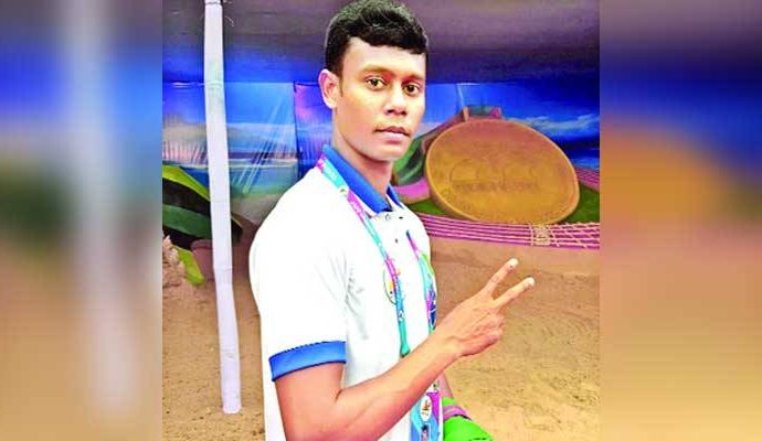 এখন আর ১০০ মিটার টানে না মেসবাহকে