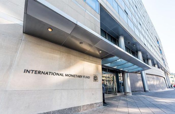 বিশ্ব অর্থনীতি ৩ শতাংশ সংকুচিত হবার পূর্বাভাস দিল আইএমএফ
