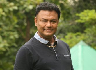 ‘ছায়াবৃক্ষ’তে বড়দা মিঠু