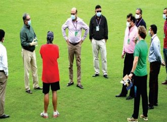 বিসিবির কড়া জবাবে লঙ্কান ক্রীড়ামন্ত্রীর নরম সুর