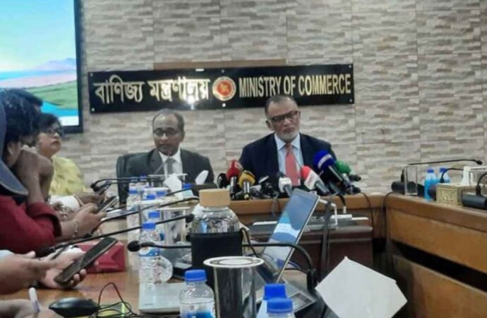 পাকিস্তানের সঙ্গে বাণিজ্য বৃদ্ধি নিয়ে আলোচনা: বাড়বে সহযোগিতা ও সমঝোতা