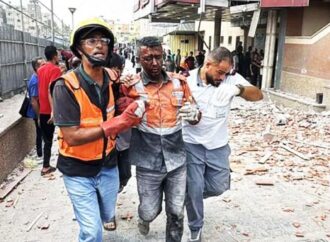 গাজায় ইসরাইলি হামলায় নিহত ২০, তাদের মধ্যে ৫ সাংবাদিকসহ বেশ কয়েকজন বেসামরিক নাগরিক