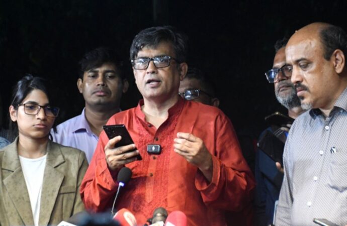 প্রধান উপদেষ্টা জানালেন, ফেব্রুয়ারির প্রথমার্ধেই নির্বাচন অনুষ্ঠিত হবে