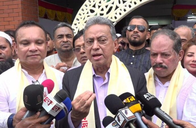 জনগণের ভোটেই নির্ধারিত হবে ভবিষ্যতের সরকার: আমীর খসরু