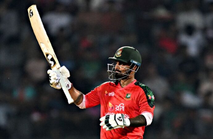 লিটন দাসের নজরকাড়া পারফরম্যান্সে রেকর্ডের মালা, সাকিবের রেকর্ড ভেঙে মাহমুদউল্লাহর ছুঁলেন পাশে