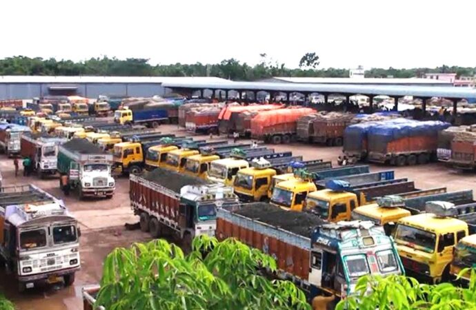 ভোমরা স্থলবন্দরে ৯৭৮ কোটি টাকার রাজস্ব আয়