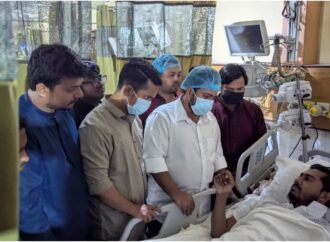 চীন থেকে ফেরতেই নুরের খোঁজ নিলেন ঢামেক হাসপাতালে নাহিদ-সার্জিস