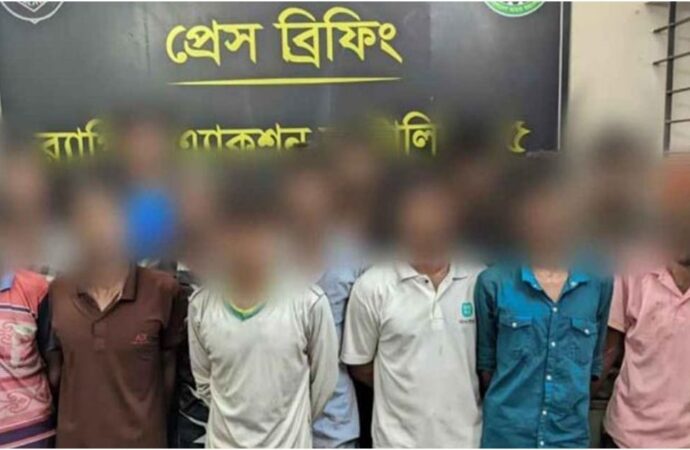 রাজশাহীতে ১৩ মাদক কারবারি আটক