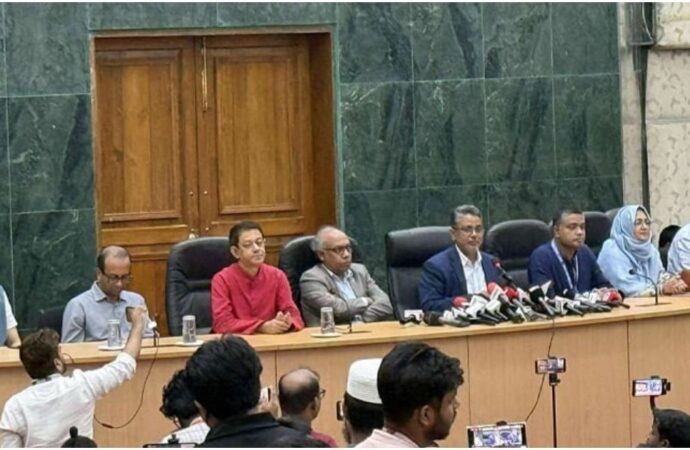 ঢাকা বিশ্ববিদ্যালয়ে ডাকসুর নির্বাচনে ছাত্রশিবিরের আধিপত্য, ৯টি সম্পাদকীয় পদে জয়