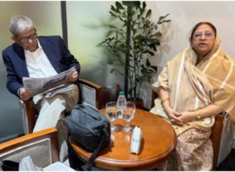 স্ত্রীর চিকিৎসার জন্য সিঙ্গাপুরের পথে মির্জা ফখরুল