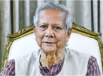 প্রধান উপদেষ্টার ঢাকেশ্বরী মন্দির পরিদর্শন