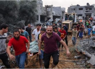 গাজায় ইসরাইলের বিমান হামলায় নিহত ১৫ ফিলিস্তিনি