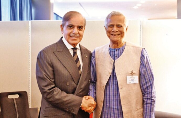 হাসিনা ও তার ঘনিষ্ঠদের বিচার সরকারে অগ্রাধিকারে