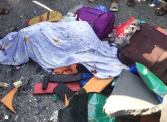 বেপরোয়া ট্রাকের গতি আক্রান্ত করলো মা-মেয়েসহ তিনজনের প্রাণ