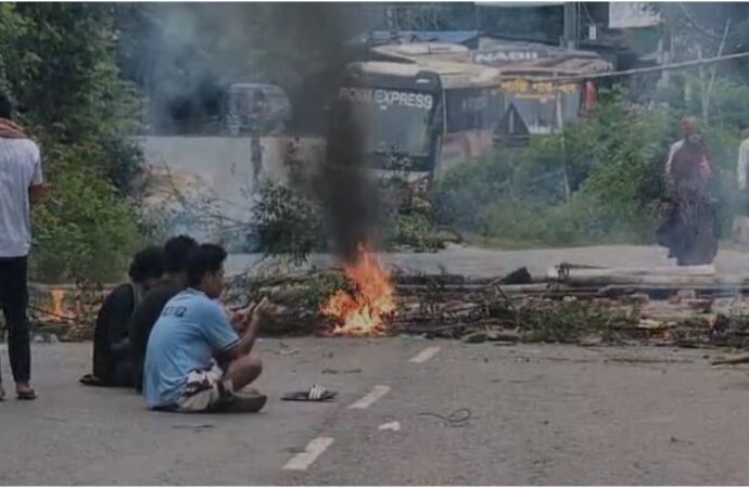 খাগড়াছড়িতে চলমান অবরোধের মধ্যে ১৪৪ ধারা জারি