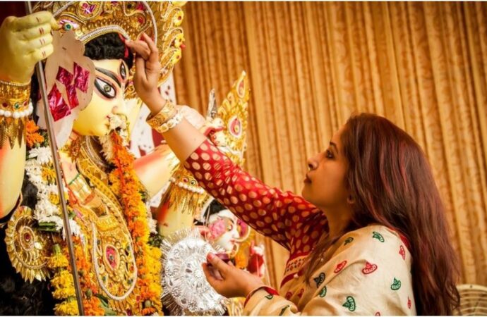 মন্দিরে ভক্তদের উপদ্রব ও কুমারীপূজা আজ রামকৃষ্ণ মিশনে