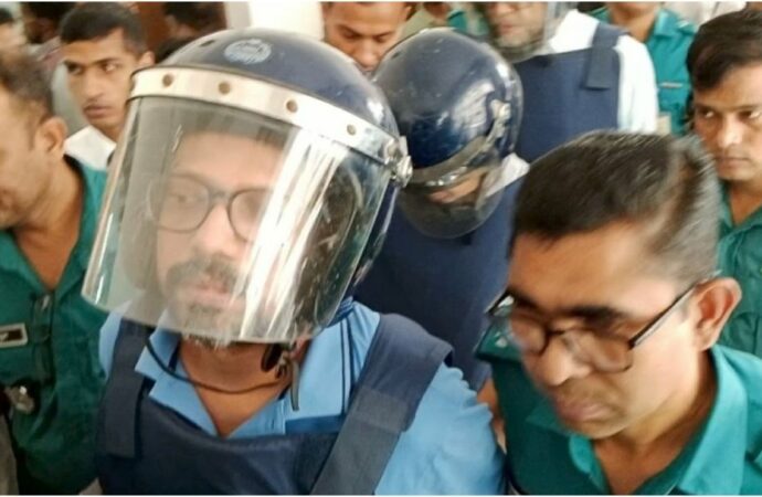 মেনন-পলক-দস্তগীরসহ চারজনের নতুন গ্রেফতারি আদালতে উপস্থাপন