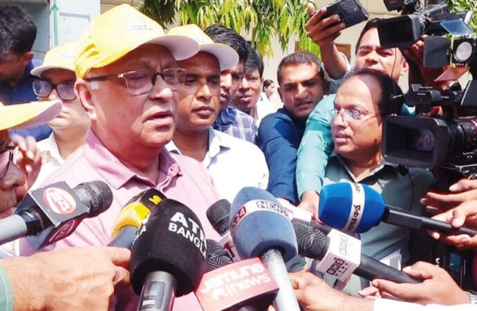 ফারুক-ই-আজমের ঘোষণা: আমরা দেশের সেফ এক্সিটের জন্য কাজ করছি