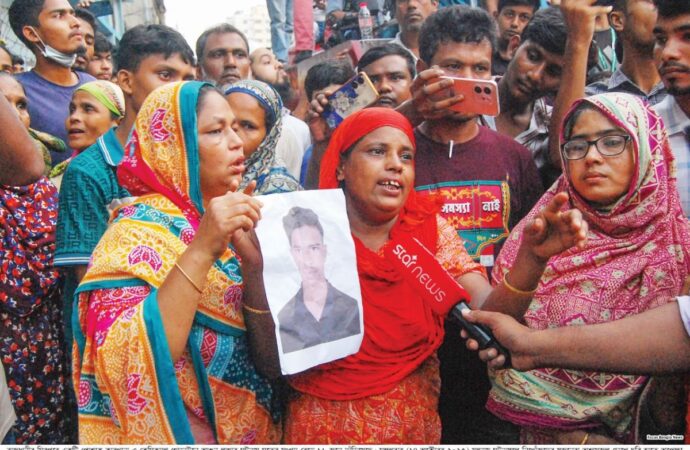 মিরপুরে পোশাক কারখানা ও কেমিক্যাল গুদামে ভয়াবহ অগ্নিকাণ্ড, নিহত ১৬