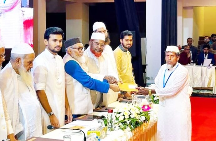 শাপলা চত্বরে হেফাজতের শহীদদের নামে স্মৃতিস্তম্ভ নির্মাণের ঘোষণা