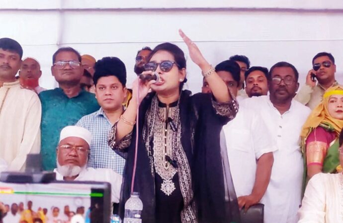 শিক্ষকদের দাবির প্রতি একাত্মতা প্রকাশ করলেন ডা. প্রিয়াঙ্কা