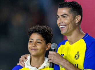 রোনালদোর স্বপ্নের পথে তার ছেলে, পর্তুগালের অনূর্ধ্ব-১৬ দলে ডাক পেলেন