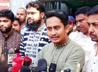 এনসিপিকে শপথ প্রতীক দেওয়ায় আইনগত কোনো বাধা নয়: সারজিস আলম