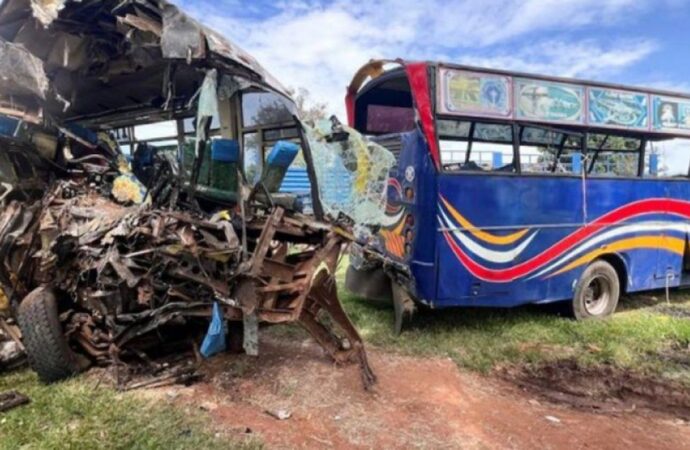 উগান্ডায় দুই বাসের ভয়াবহ সংঘর্ষে ৬৩ নিহত