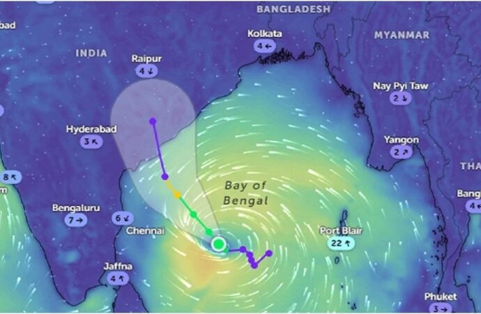 গভীর নিম্নচাপ থেকে ঘূর্ণিঝড়ে রূপ নেয় ‘মোন্থা’, সমুদ্রবন্দরে ২ নম্বর সংকেত