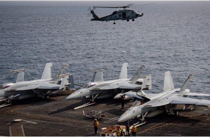 দক্ষিণ চীন সাগরে মার্কিন যুদ্ধবিমান ও হেলিকপ্টার বিধ্বস্ত