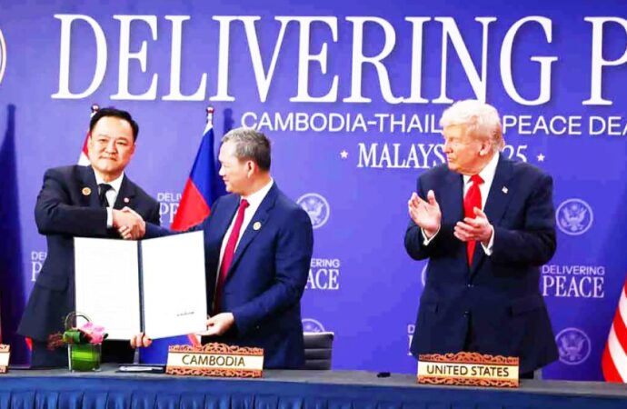 থাইল্যান্ড-কম্বোডিয়া যুদ্ধবিরতি চুক্তি স্বাক্ষর