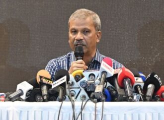 প্রধান উপদেষ্টা আসিফ নজরুল দ্রুতই গণভোটের সিদ্ধান্ত নেবেন