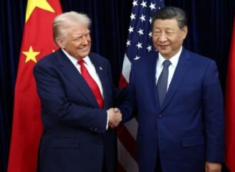 ট্রাম্পের চীনের ওপর শুল্ক কমানোর ঘোষণা