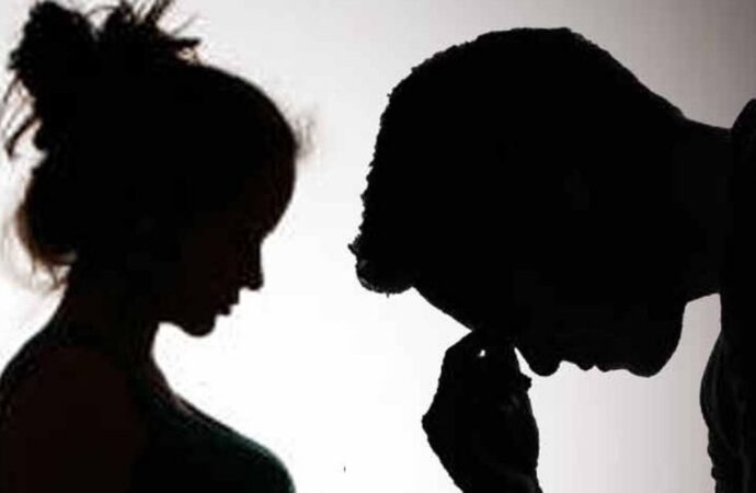 ভারতে ‘প্রেগন্যান্ট জব’ প্রতারণায় ঠিকাদার ১১ লাখ টাকা হারালেন