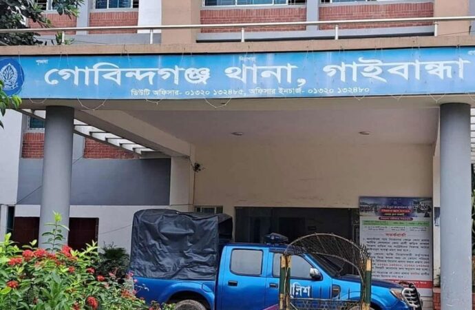 গাইবান্ধায় গরু চোর সন্দেহে গণপিটুনিতে ৩ জনের মৃত্যু