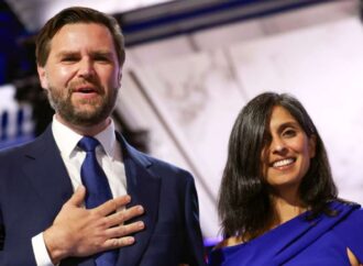 স্ত্রীর ধর্ম পরিবর্তন নিয়ে সমালোচনার জবাব ভ্যান্সের