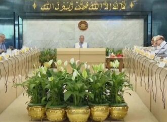 জুলাই সনদ ও গণভোট ইস্যুতে উপদেষ্টা পরিষদের বৈঠক অনুষ্ঠিত