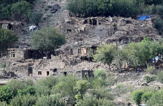 আফগানিস্তানে শক্তিশালী ভূমিকম্পে নিহত ৭