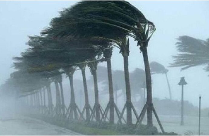 ৬ অঞ্চলে ৮০ কিমি বেগে ঝড়ের আভাস