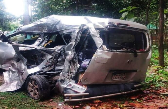 চকরিয়ায় সড়ক দুর্ঘটনায় একই পরিবারের ৫ সদস্যের মৃত্যু