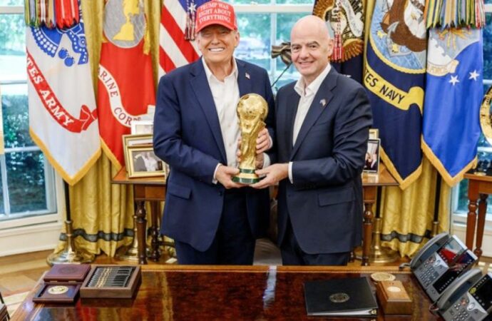 ফিফা ঘোষণা দিল শান্তিতে পুরস্কার দেবে, ট্রাম্পের নামও আলোচনায়