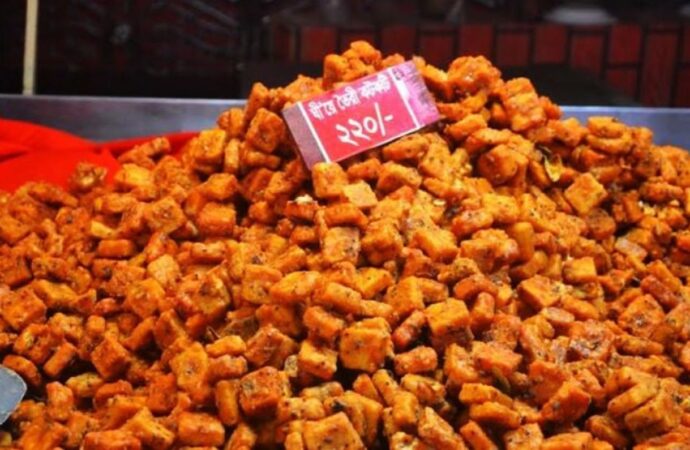 বিদেশেও প্রশংসিত বগুড়ার জনপ্রিয় ‘কটকটি’