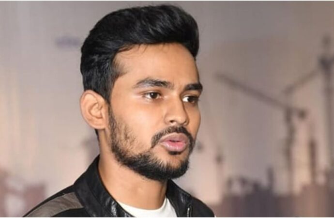 উপদেষ্টা আসিফ মাহমুদ ঢাকার ভোটার হচ্ছেন