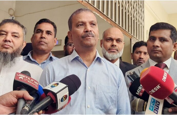 আসিফ নজরুল: নির্বাচন বিলম্বের কোনো ইস্যু নেই