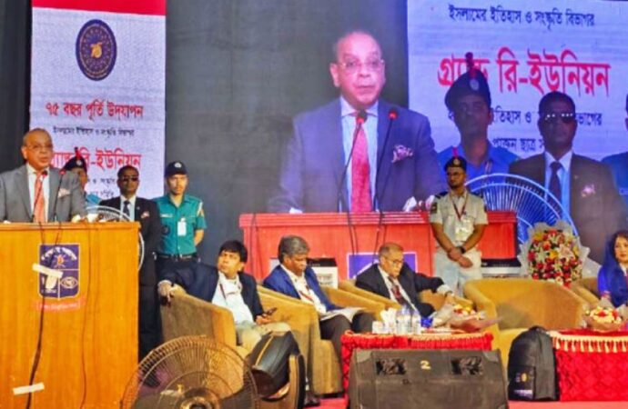 প্রধান বিচারপতি: সভ্যতার মূল শিকড় না বুঝে আইনের ধারনা সম্ভব নয়