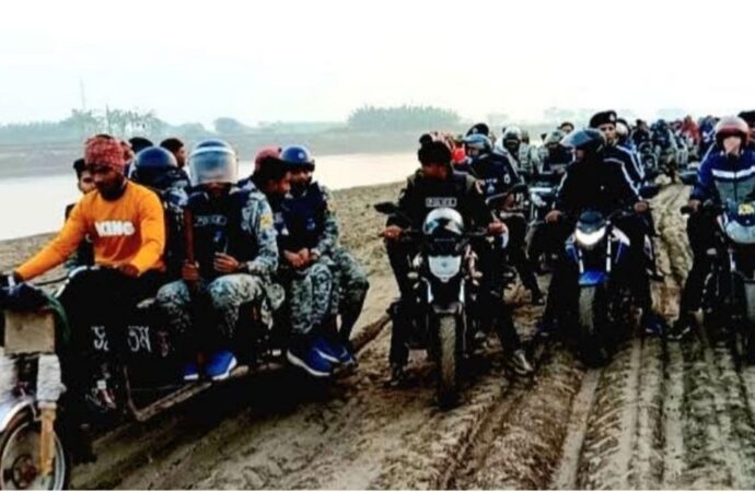 অস্ত্রসহ কাঁকন বাহিনীর ২১ সদস্য গ্রেপ্তার