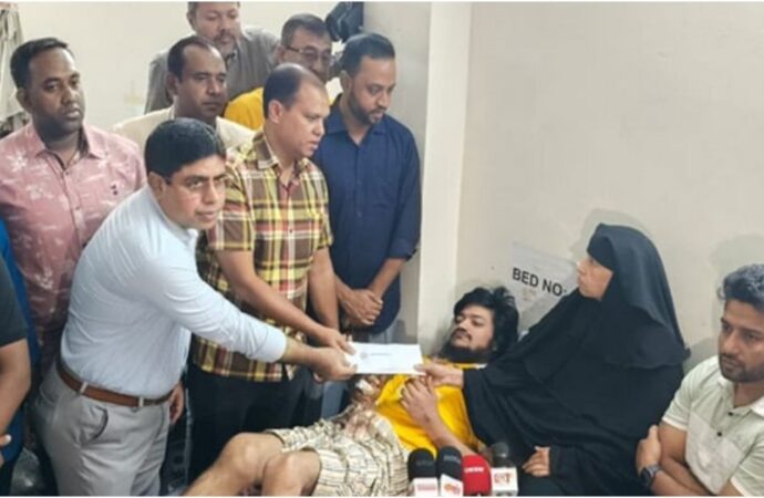 ক্যান্সার আক্রান্ত মা ও পঙ্গু ছেলের পাশে তারেক রহমান