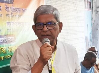 মির্জা ফখরুলের মন্তব্য: দেশ এখন ধ্বংসের পথে