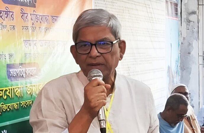 মির্জা ফখরুলের মন্তব্য: দেশ এখন ধ্বংসের পথে