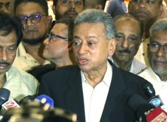 নির্বাচনের জন্য অপেক্ষা করছে দেশের মানুষ: আমীর খসরু